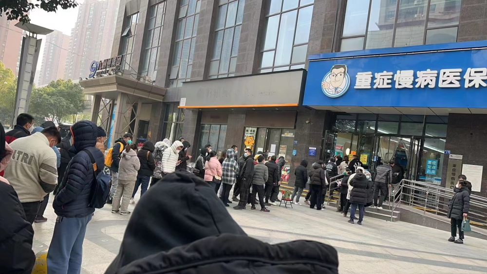 西双版纳最新求一个套医保卡的黄牛南京方法分析(最方便真实的西双版纳南京医保卡兑现中介方法)